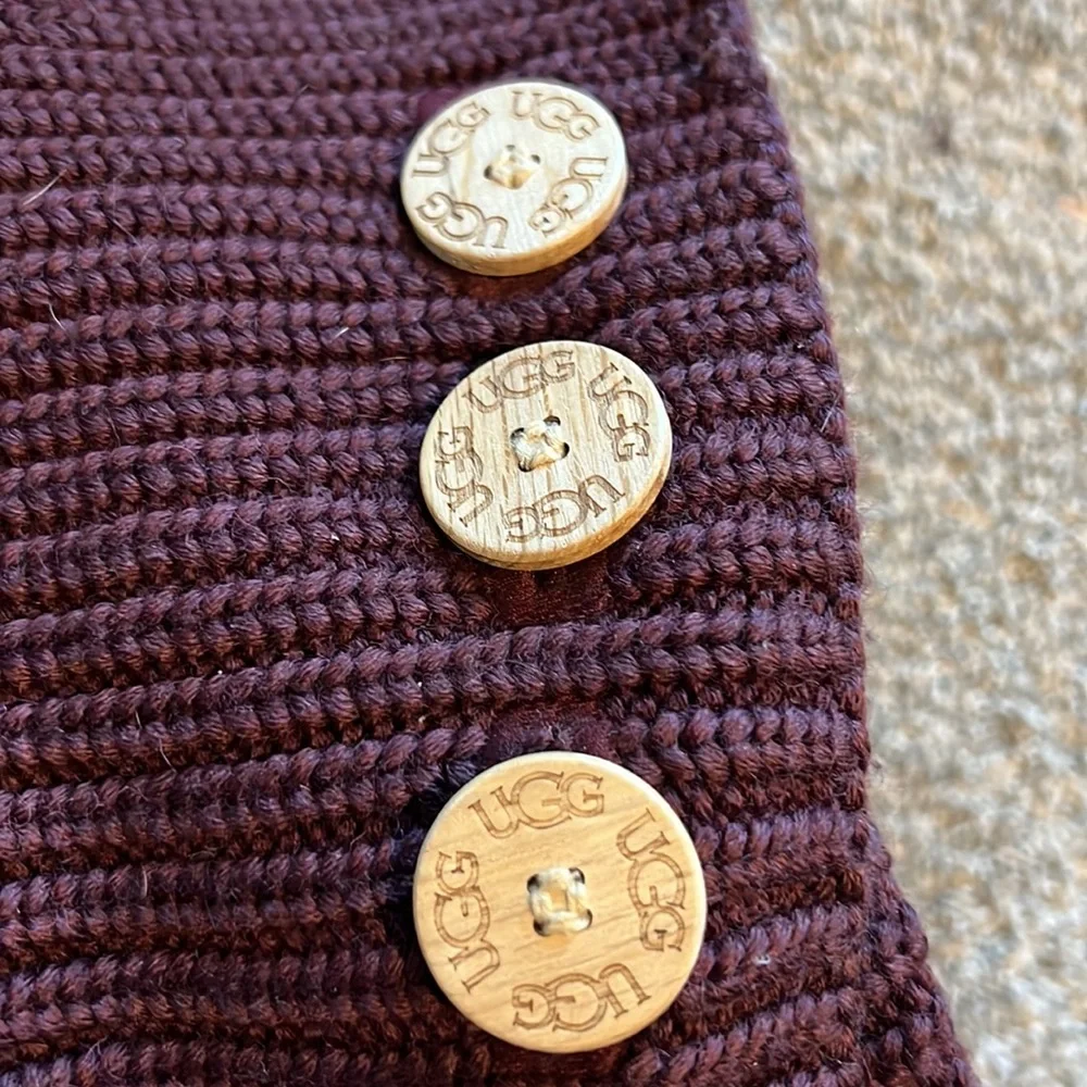 UGG classic cardy sweater button knit boots